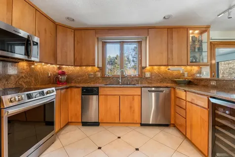 15 Martingale Road Amherst NH 03031