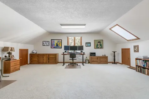 15 Martingale Road Amherst NH 03031