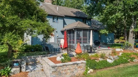 15 Martingale Road Amherst NH 03031