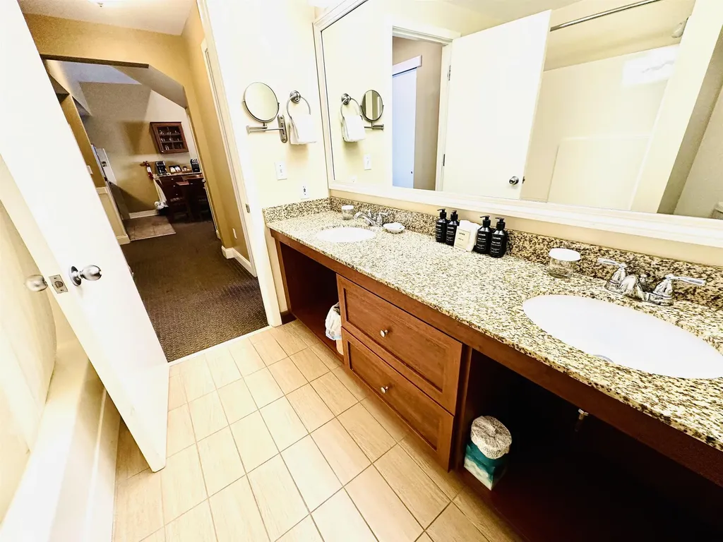 311 Qtr 3 Grand Summit Way Dover VT 05356