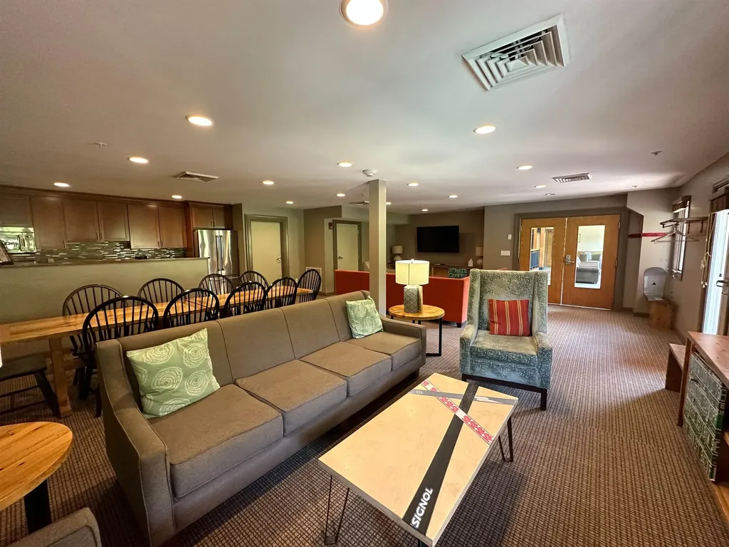 311 Qtr 3 Grand Summit Way Dover VT 05356