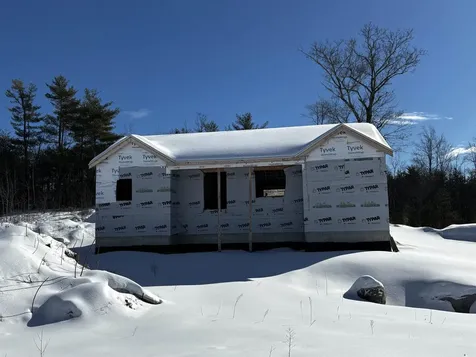 4 Hawthorne Road Ossipee NH 03864