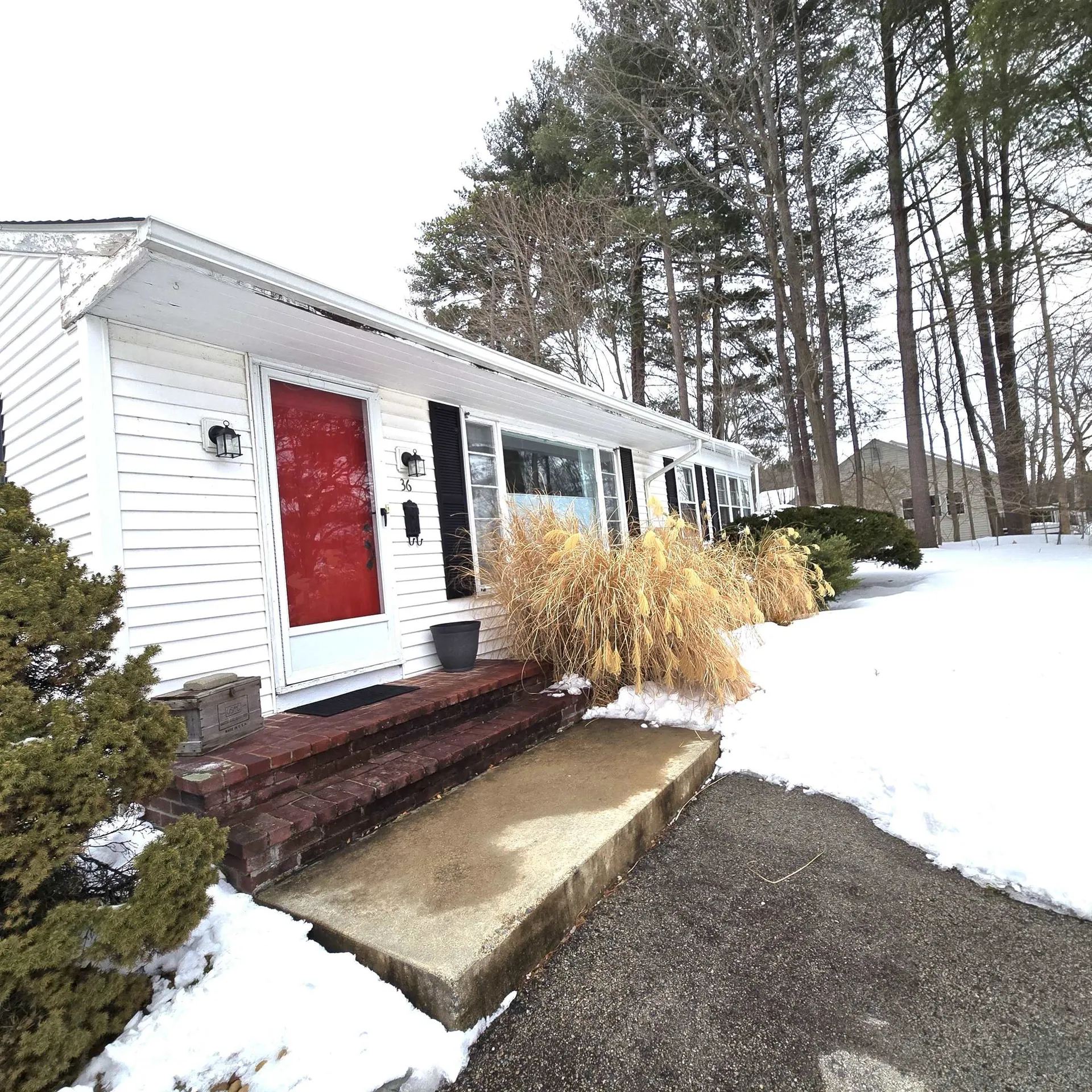 36 Beauview Avenue Nashua NH 03064