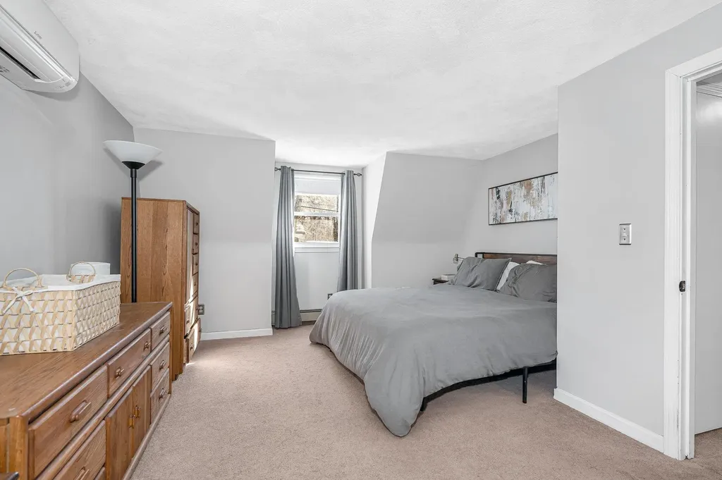 14 Londonderry Road Windham NH 03087