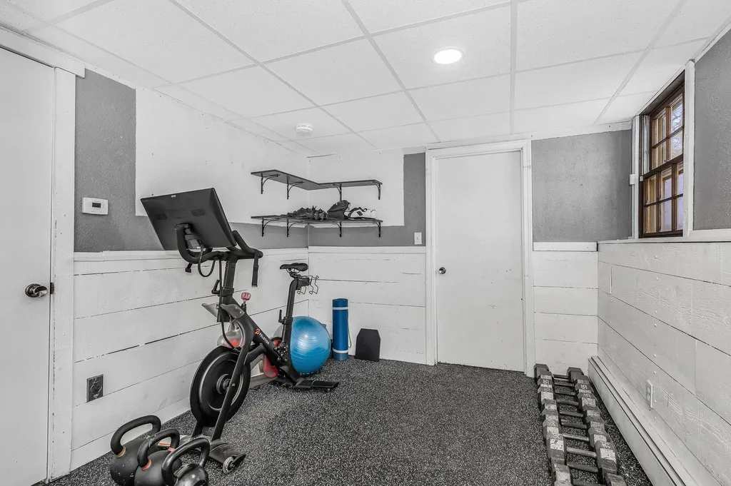 14 Londonderry Road Windham NH 03087