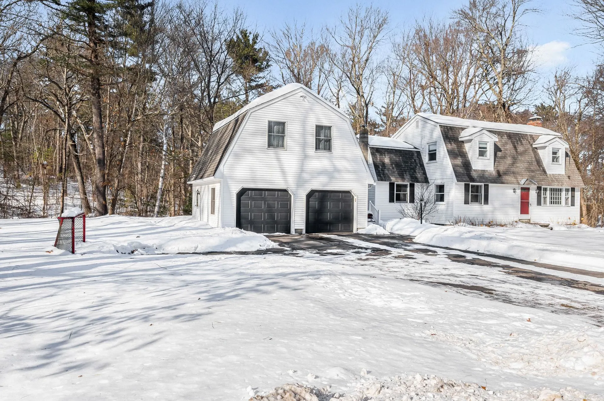 14 Londonderry Road Windham NH 03087