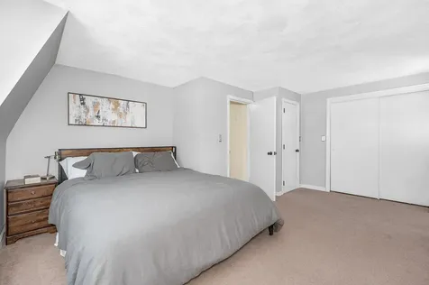 14 Londonderry Road Windham NH 03087