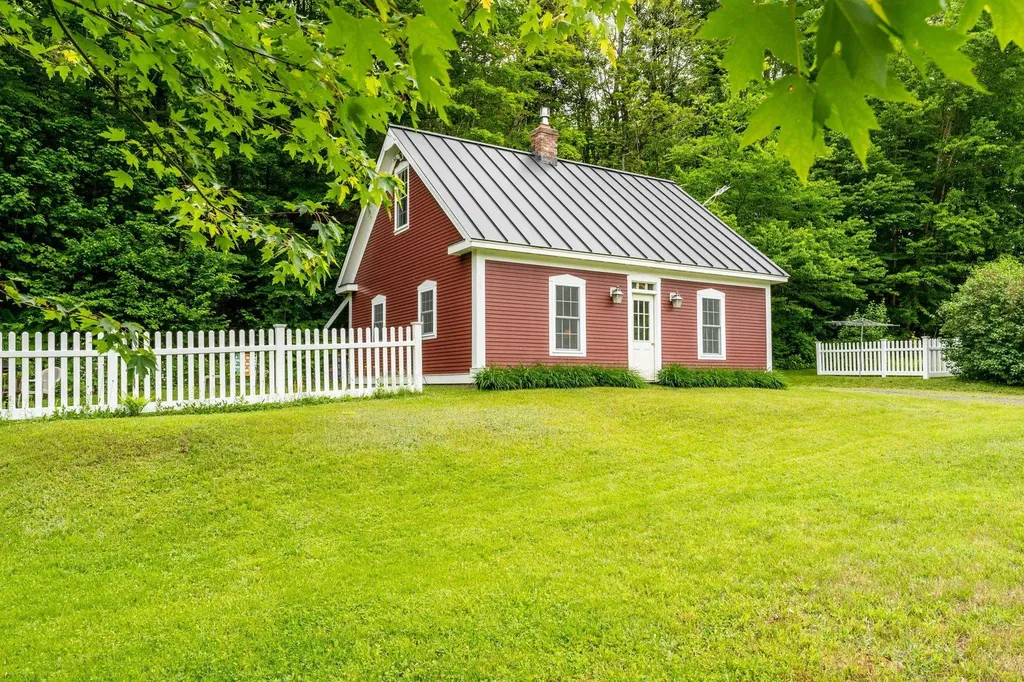 425 Nebraska Valley Road Stowe VT 05672