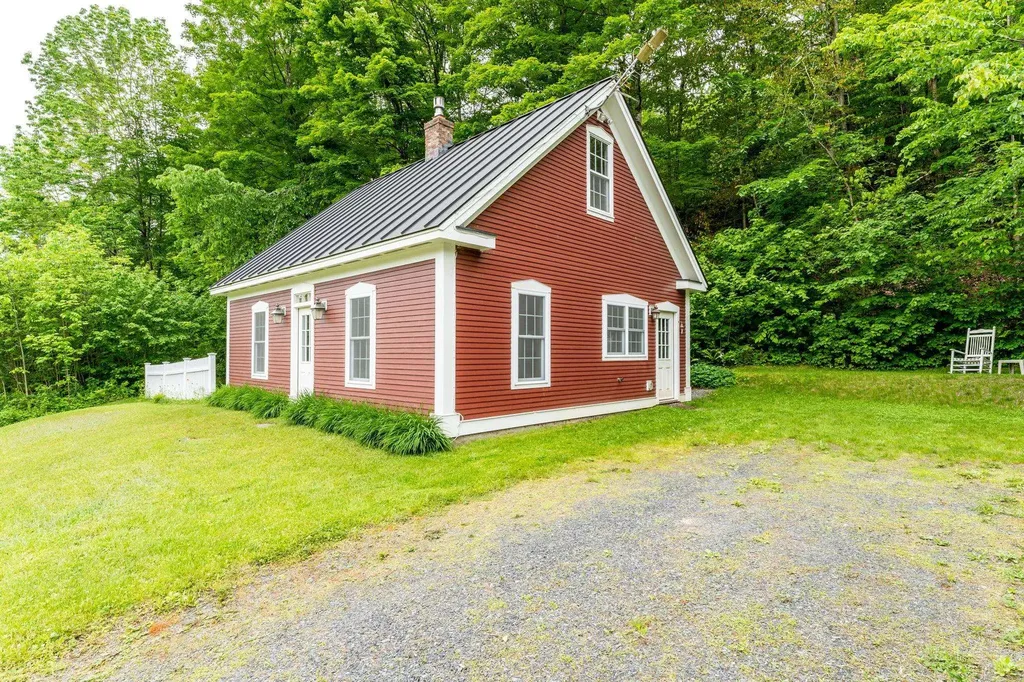 425 Nebraska Valley Road Stowe VT 05672