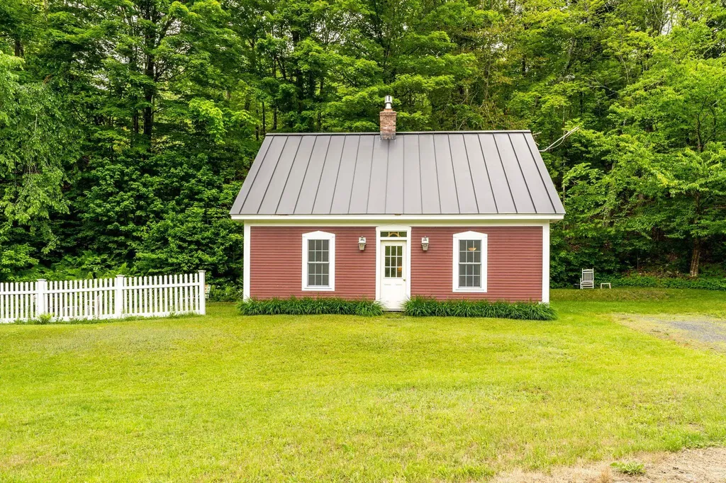 425 Nebraska Valley Road Stowe VT 05672
