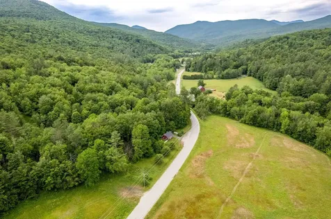 425 Nebraska Valley Road Stowe VT 05672