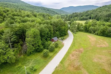 425 Nebraska Valley Road Stowe VT 05672