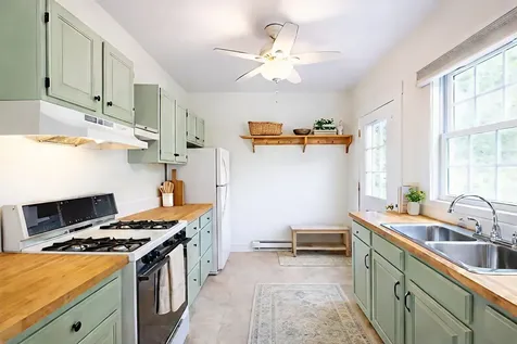 425 Nebraska Valley Road Stowe VT 05672