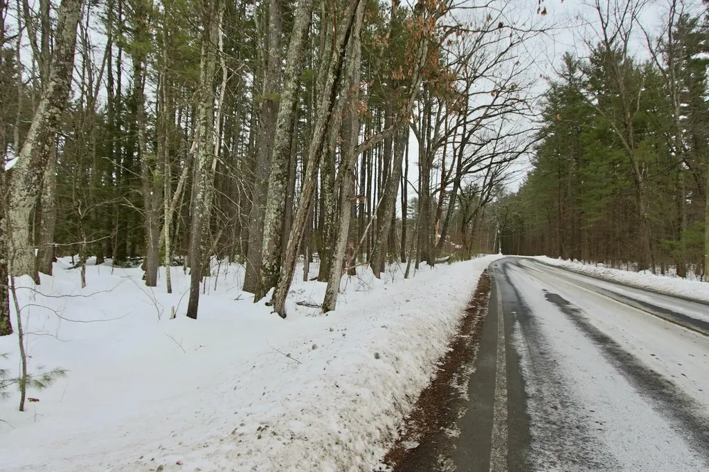 101 Page Road Litchfield NH 03052