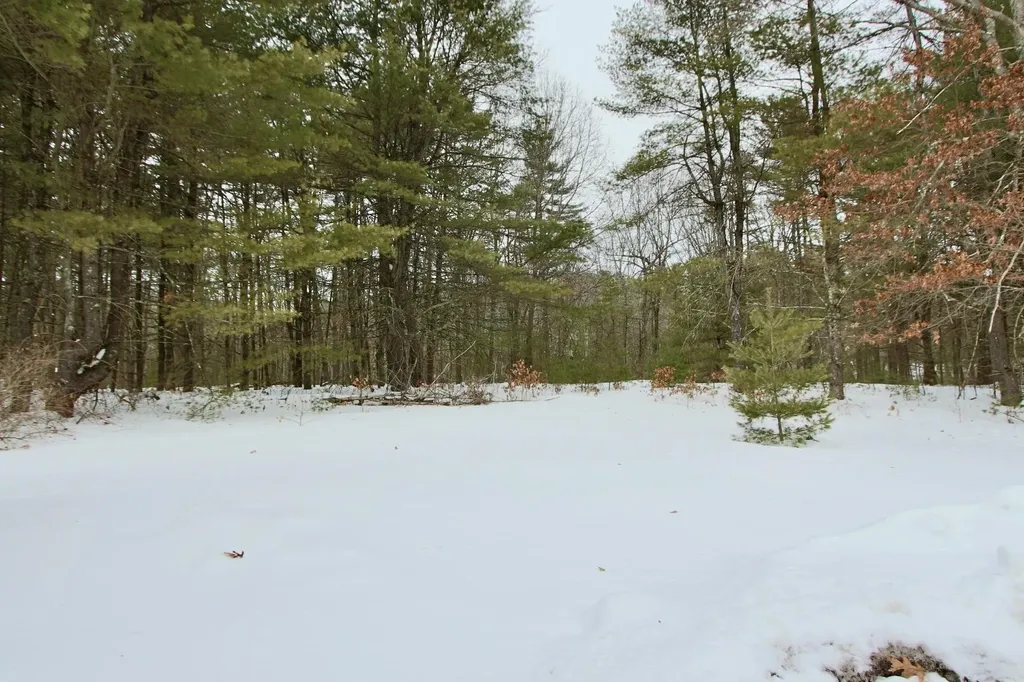 101 Page Road Litchfield NH 03052