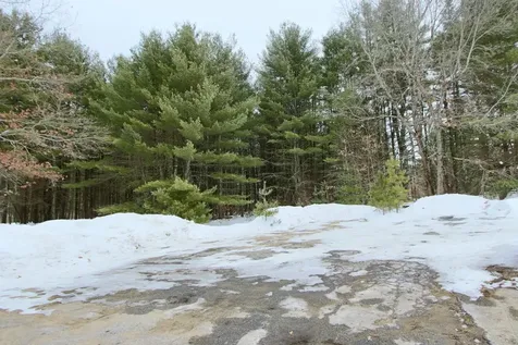 101 Page Road Litchfield NH 03052