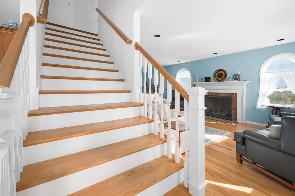 8 Jeremiah Lane York ME 03909