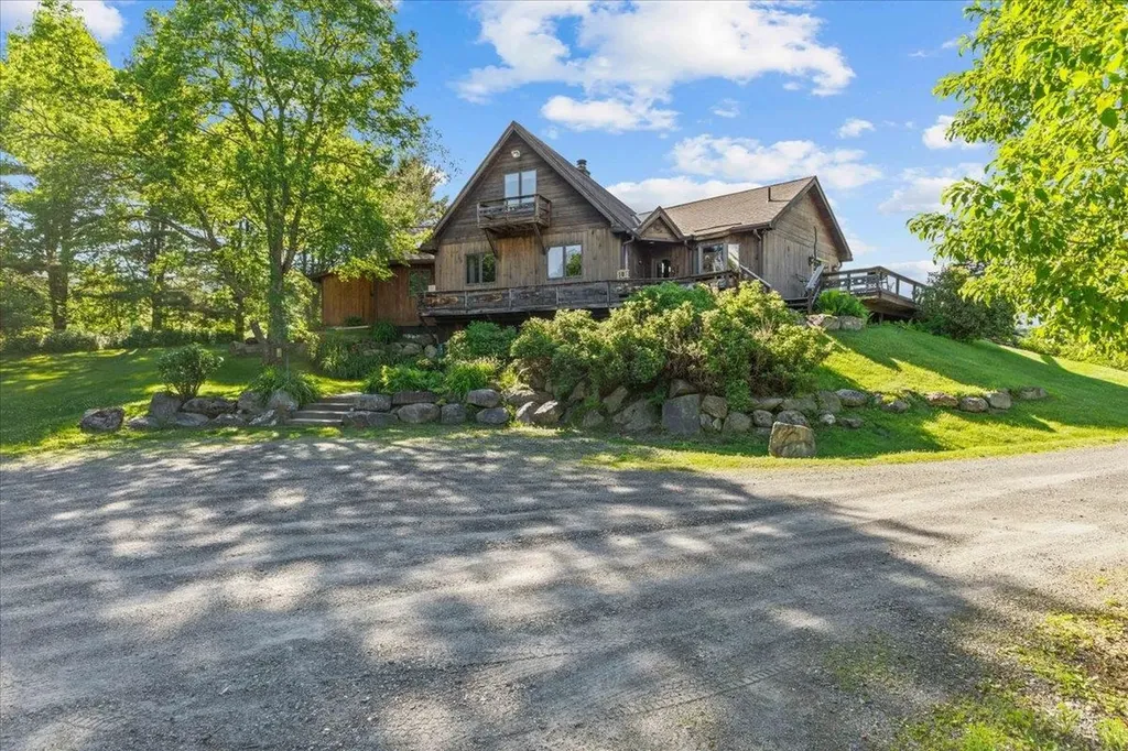 151 Rudys Lane Stowe VT 05672