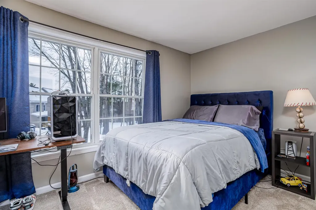 41 Shadowbrook Drive Hudson NH 03051