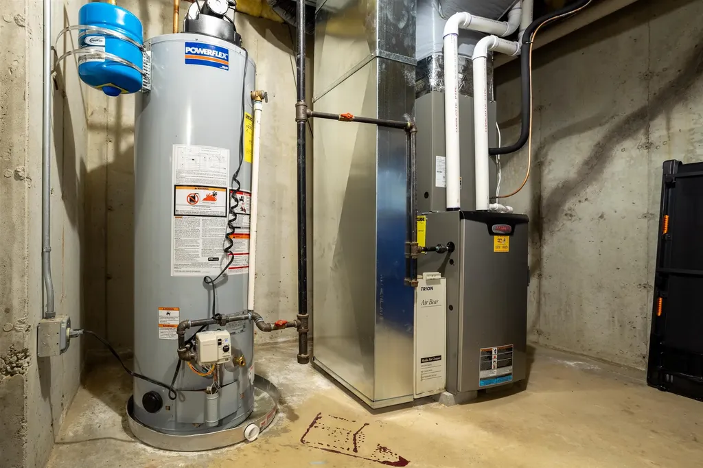 41 Shadowbrook Drive Hudson NH 03051