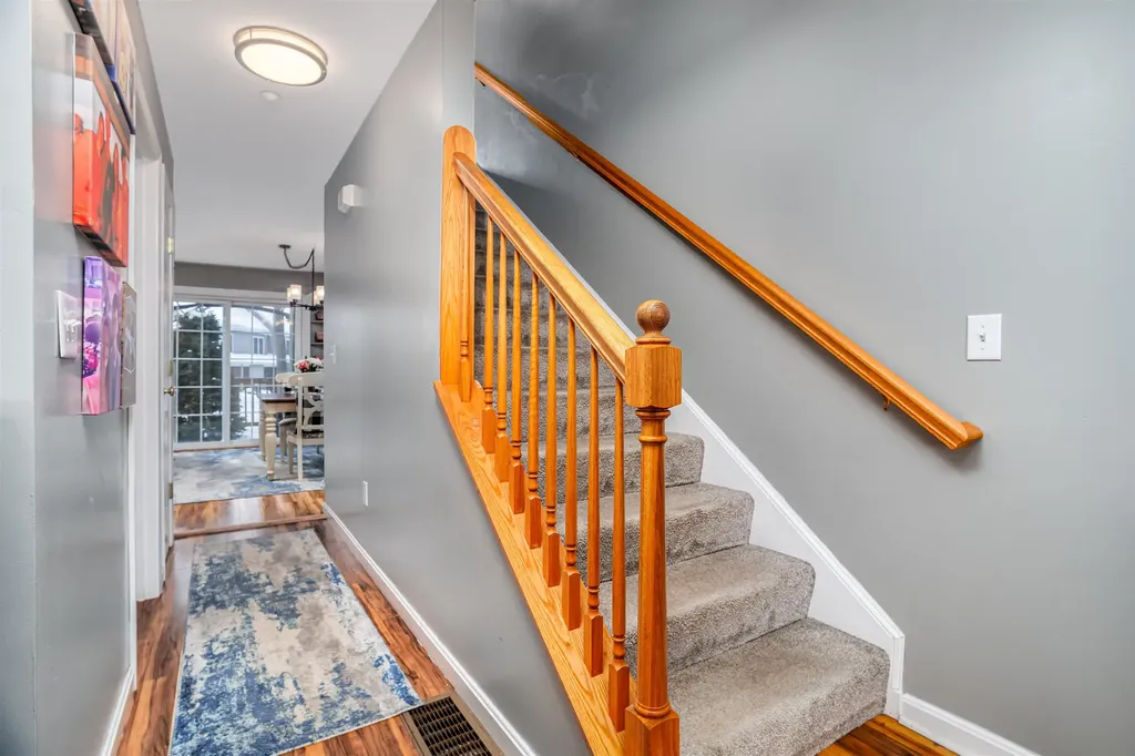 41 Shadowbrook Drive Hudson NH 03051