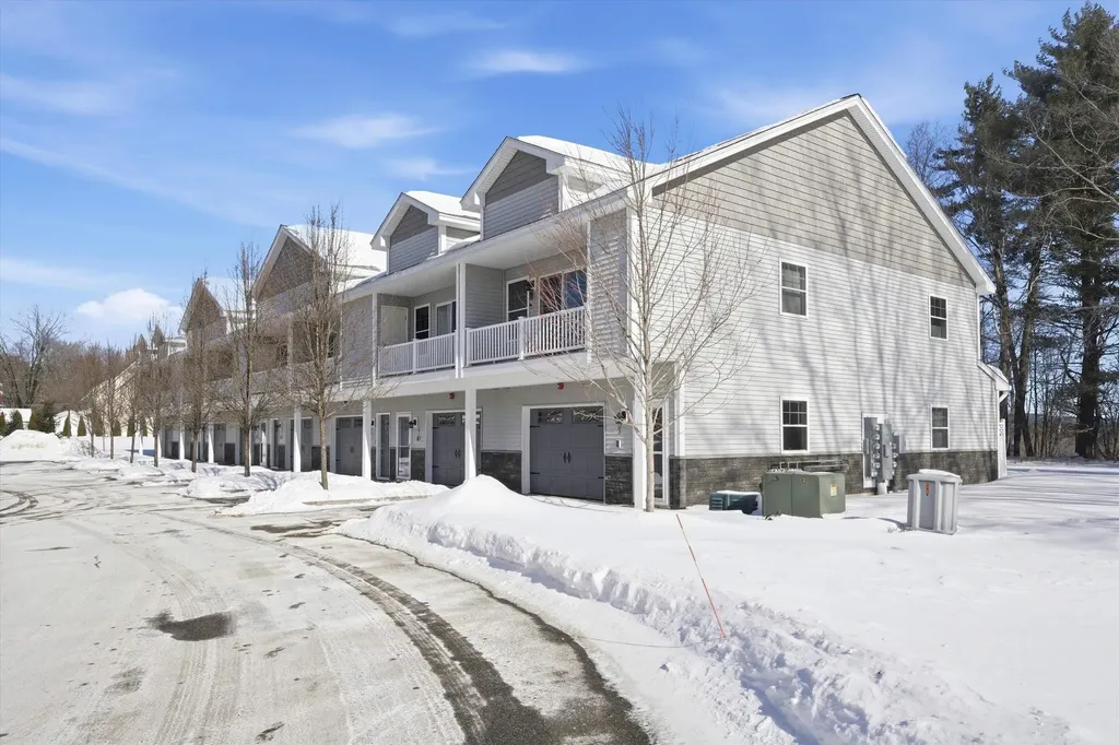 17 Callaway Drive Concord NH 03301