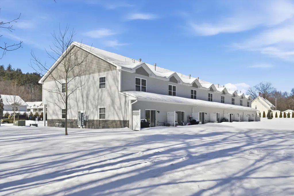 17 Callaway Drive Concord NH 03301