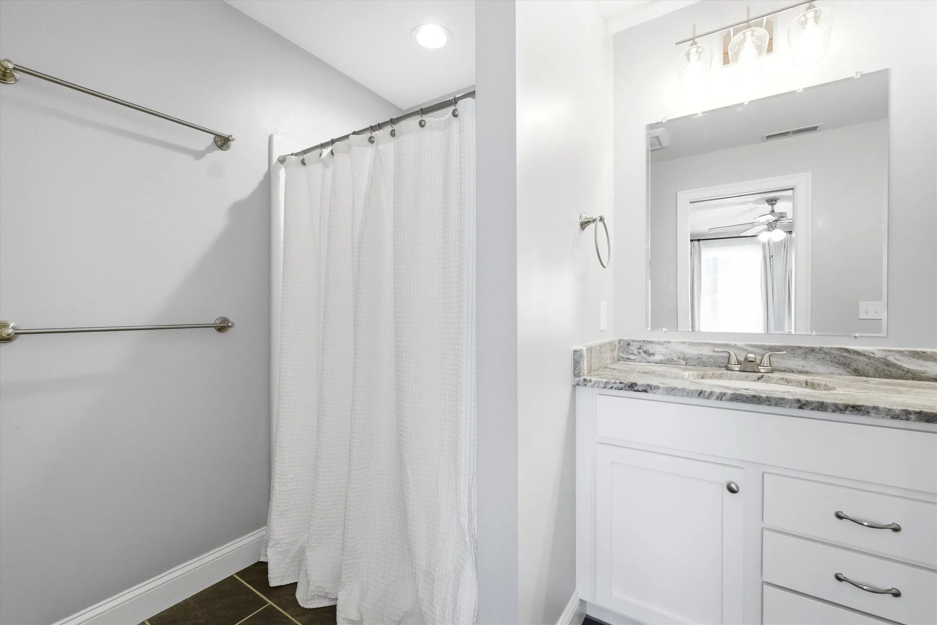 17 Callaway Drive Concord NH 03301