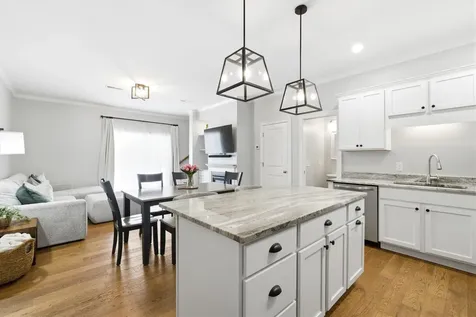 17 Callaway Drive Concord NH 03301