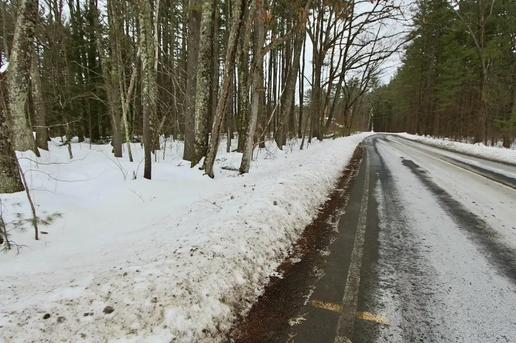 101 Page Road Litchfield NH 03052