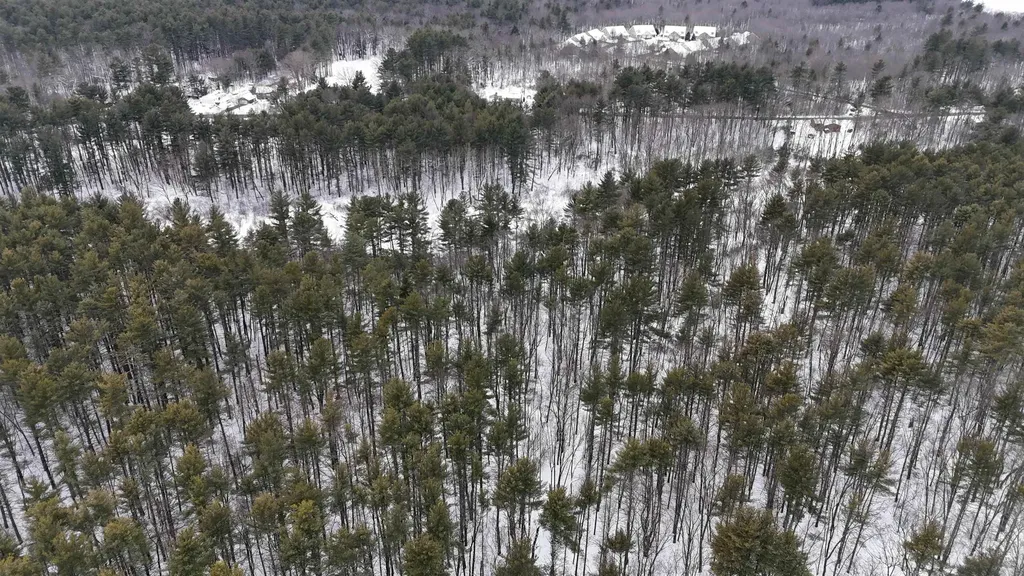 101 Page Road Litchfield NH 03052