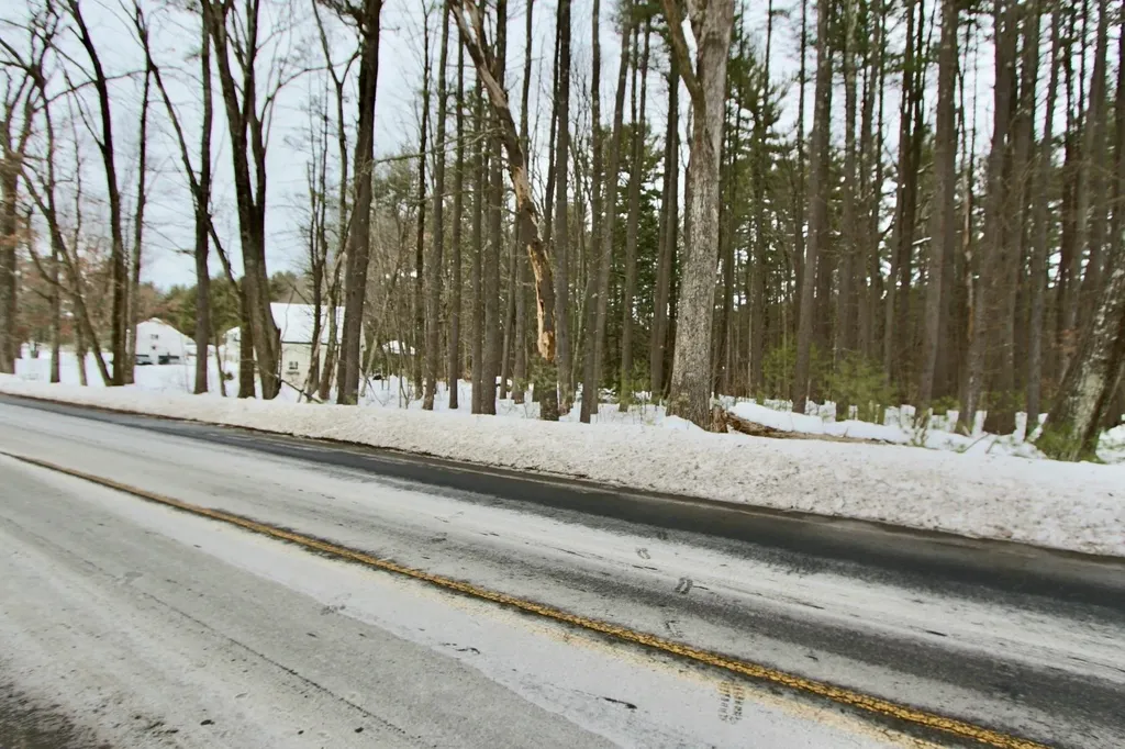 101 Page Road Litchfield NH 03052