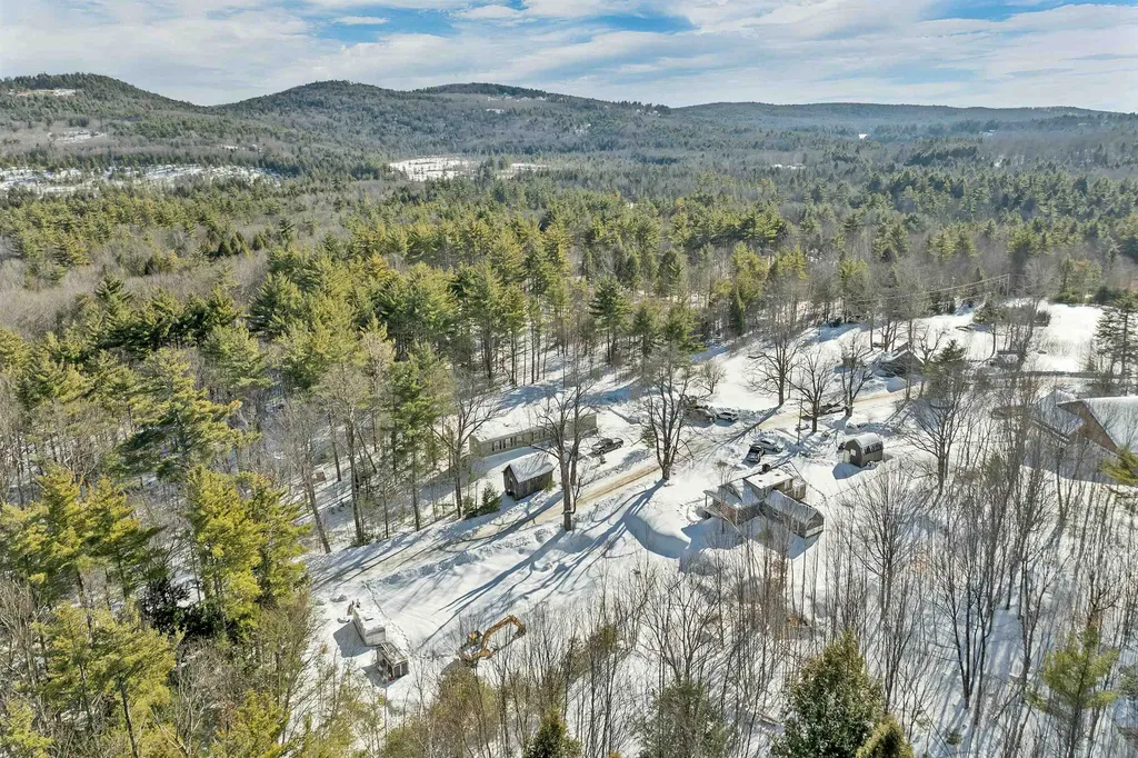 101 Thurley Road Ossipee NH 03814