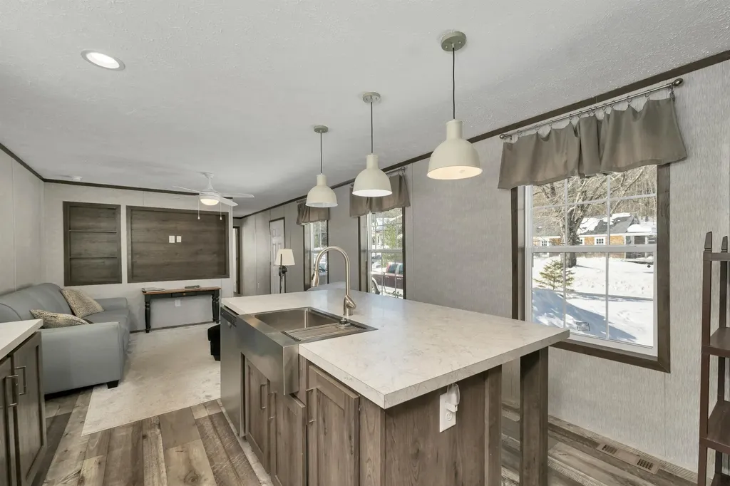 101 Thurley Road Ossipee NH 03814