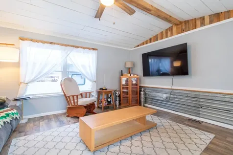 2477 Us Route 5 Derby VT 05829