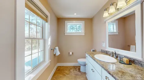 681 Weybridge Street Middlebury VT 05753