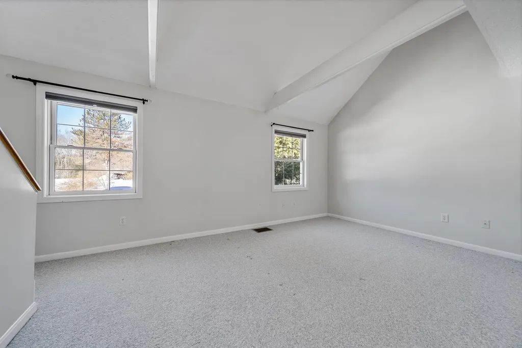 20 Larson Drive Hampstead NH 03841