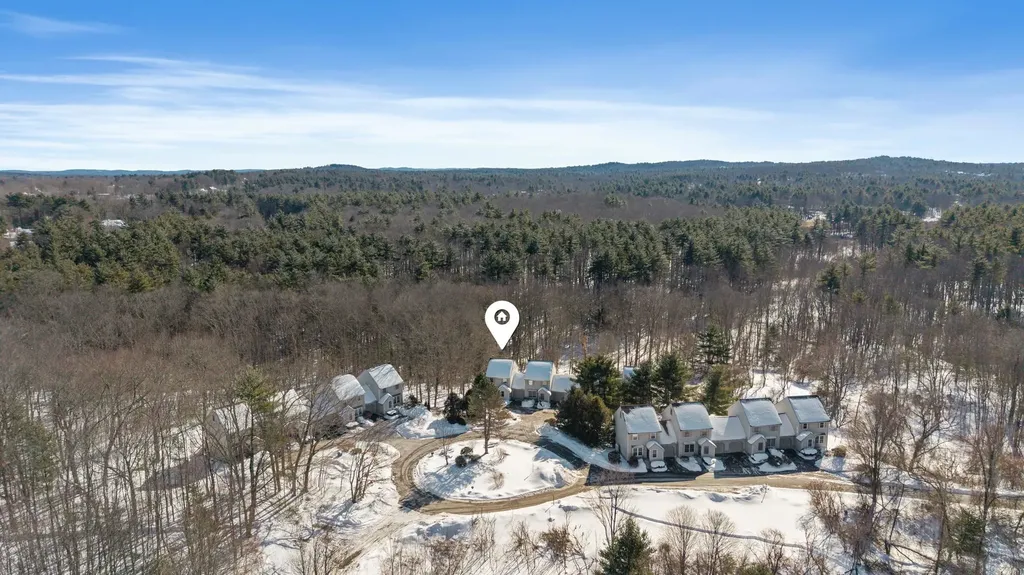 20 Larson Drive Hampstead NH 03841