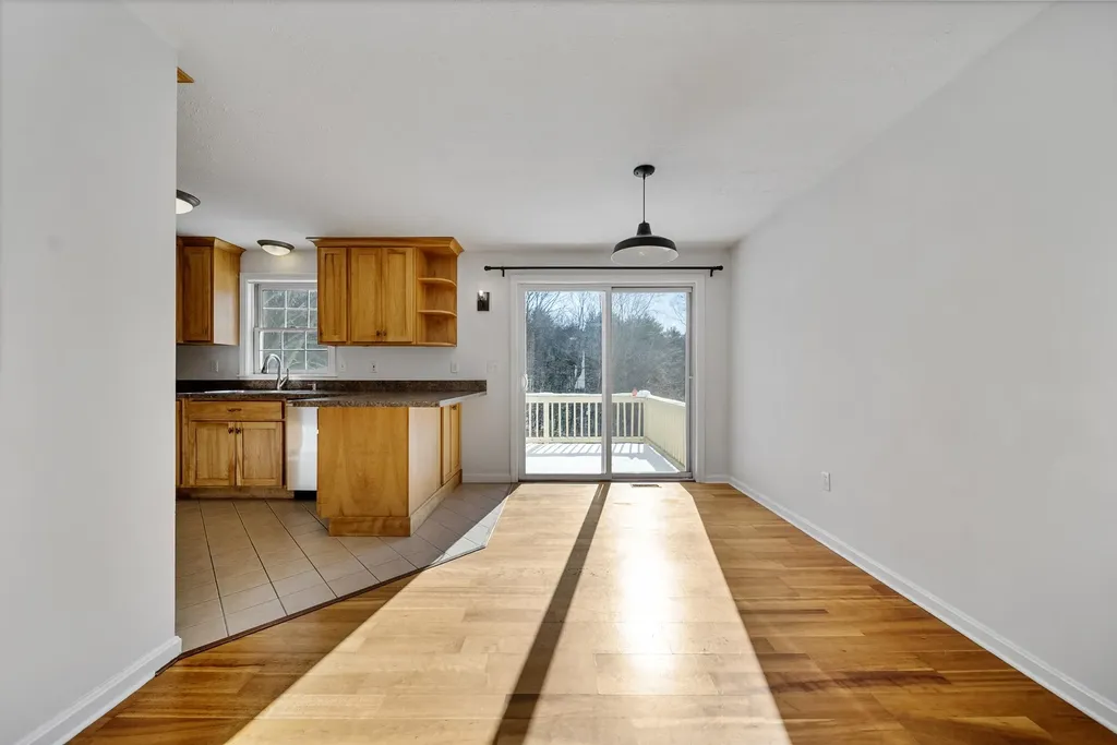 20 Larson Drive Hampstead NH 03841