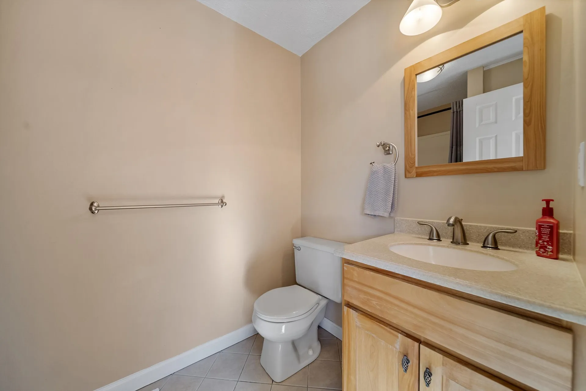 20 Larson Drive Hampstead NH 03841