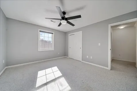 20 Larson Drive Hampstead NH 03841