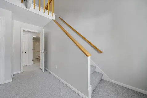 20 Larson Drive Hampstead NH 03841