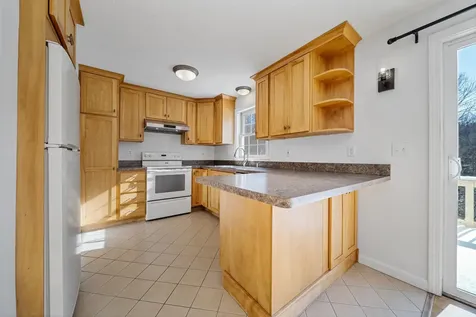 20 Larson Drive Hampstead NH 03841