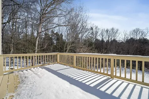 20 Larson Drive Hampstead NH 03841