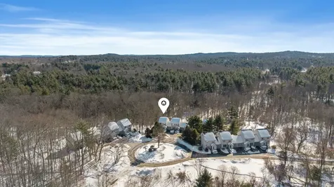 20 Larson Drive Hampstead NH 03841