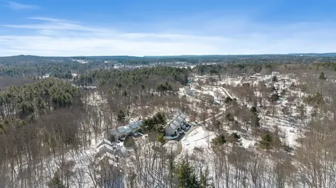 20 Larson Drive Hampstead NH 03841