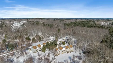 20 Larson Drive Hampstead NH 03841