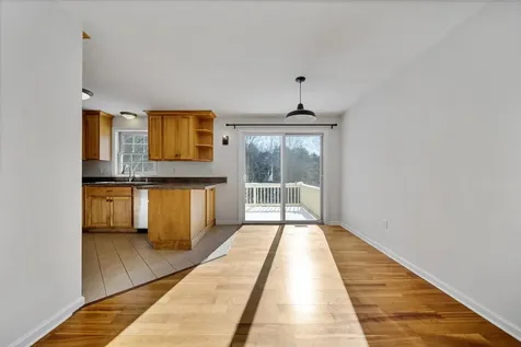 20 Larson Drive Hampstead NH 03841