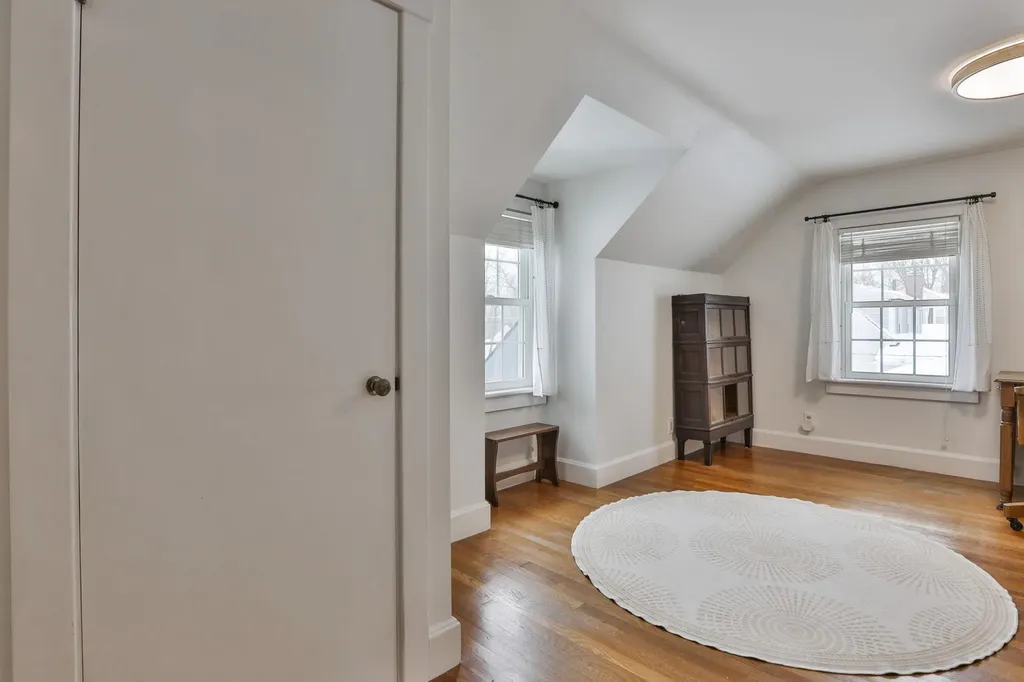 10 Wood Street Nashua NH 03064