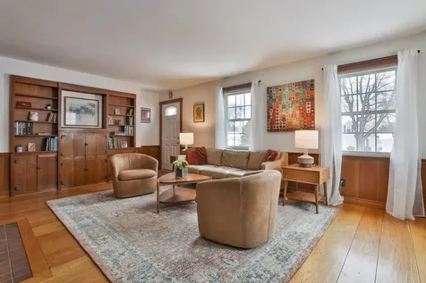 10 Wood Street Nashua NH 03064